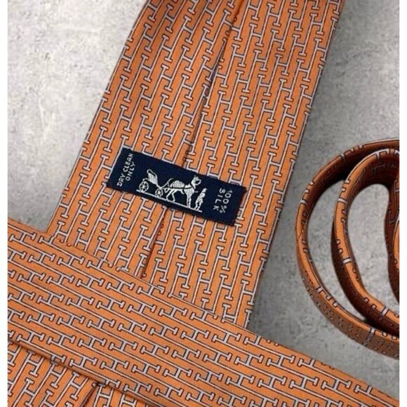 HERMÈS 5263 SA Silk Tie FRANCE XL Orange Monogram H W:3.7" EUC - Picture 2 of 6